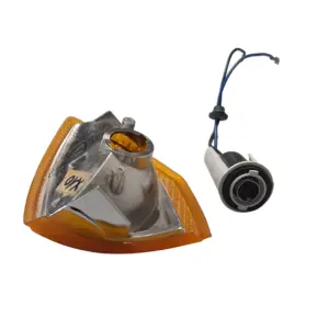 Fanalino anteriore destro per ALFA  ROMEO  33 dal 1983 al 1989.