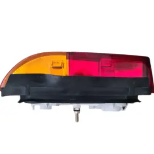 Fanalino posteriore sinistro  PEUGEOT  205 dal 1983 al 1990.