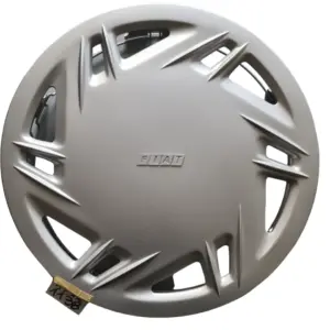 Coppa ruota per FIAT Tipo Sx del 1992.
