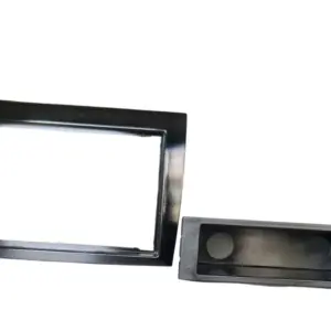 Mascherina autoradio per Fiat BRAVO dal 2007.